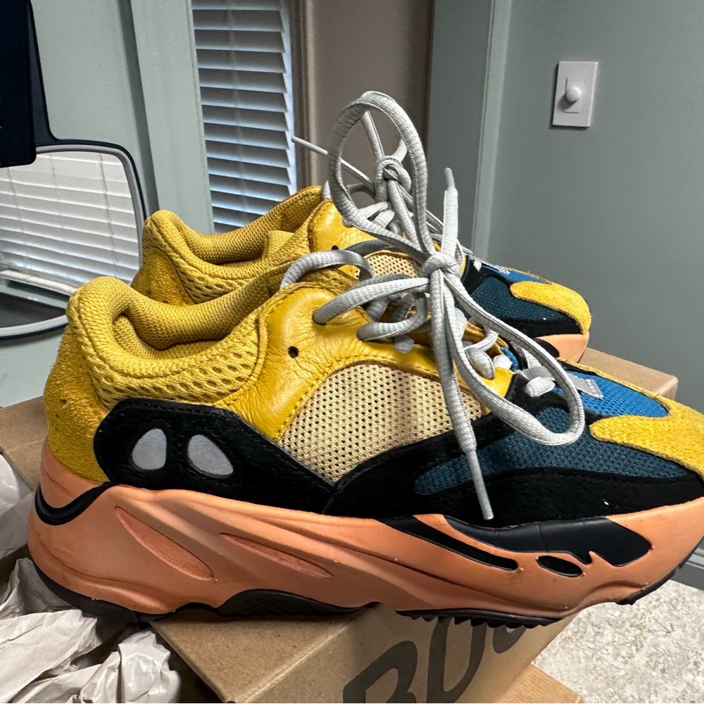 Yeezy 700 boost “ Sun”